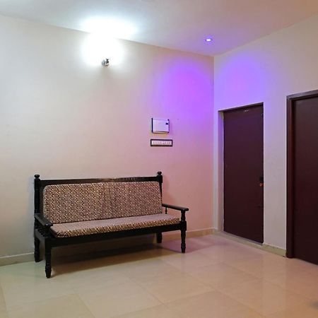 The Club House Hotel Puducherry Eksteriør billede