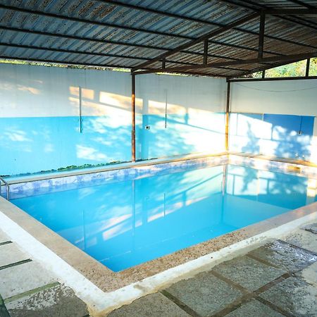 The Club House Hotel Puducherry Eksteriør billede