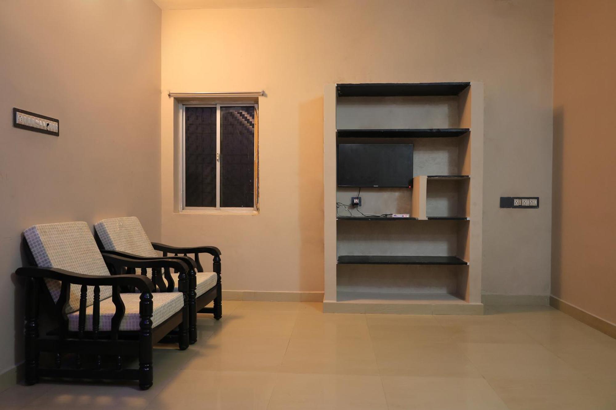 The Club House Hotel Puducherry Eksteriør billede