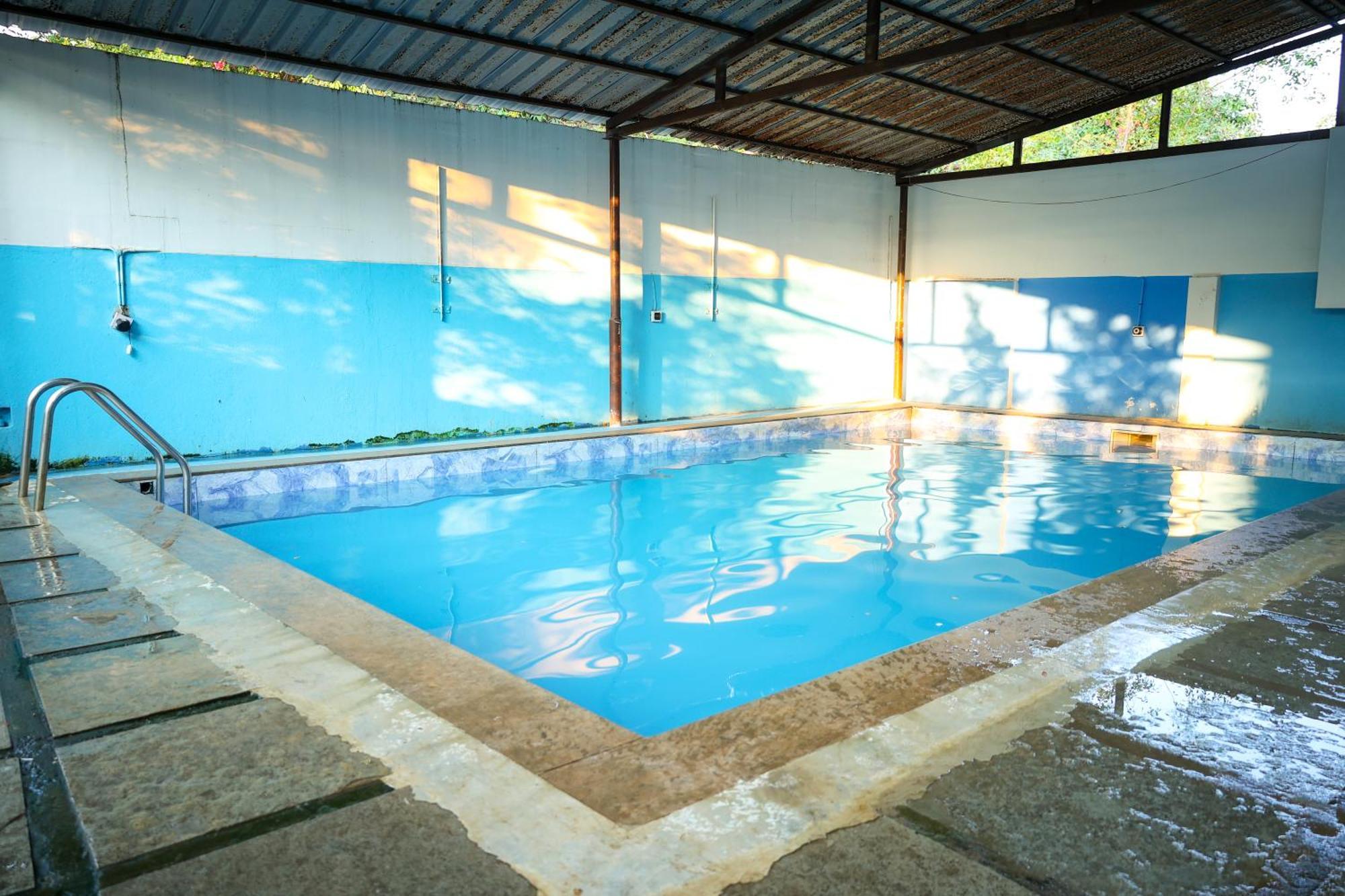 The Club House Hotel Puducherry Eksteriør billede