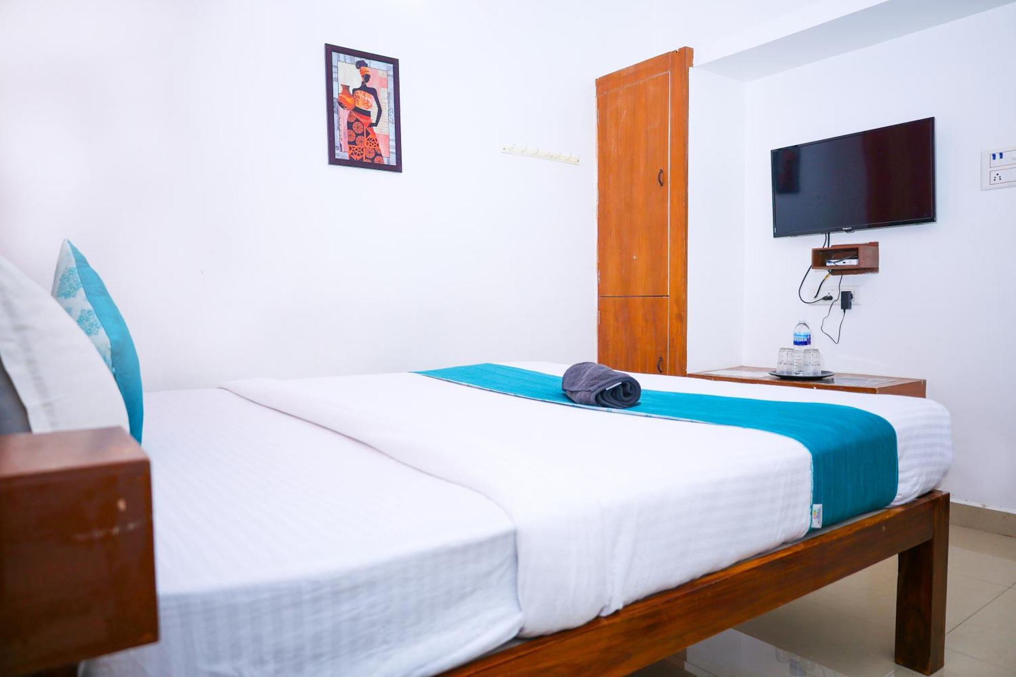 The Club House Hotel Puducherry Eksteriør billede